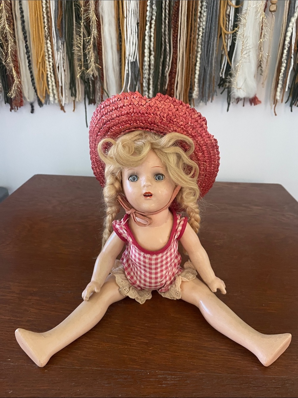 Vintage Madame Alexander doll very old